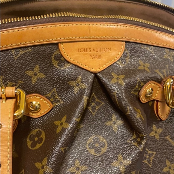 😍FLASH SALE😍Louis Vuitton Tivoli Handbag GM 🥰Authentic🥰 - Picture 3 of 10